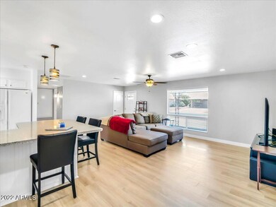 09-10427 W Meade Ave-9