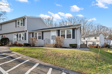 270 Sunderland Rd unit 60, Worcester, MA 01604 - photo 3