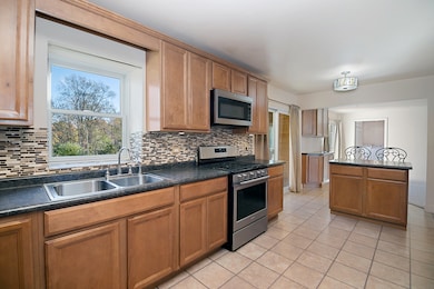 2N603 Virginia Ave, Glen Ellyn, IL 60137 - photo 7