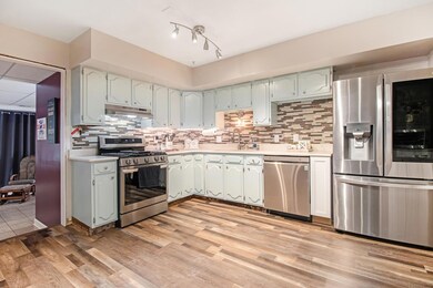 1302 Cantondale Ln, Mishawaka, IN 46544 - photo 4