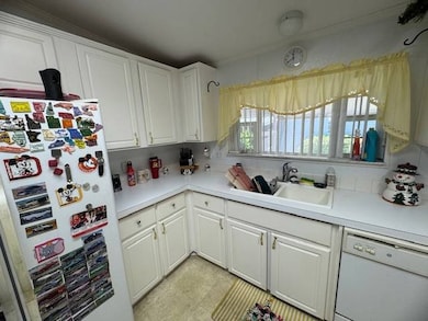 855 Mahogany Ridge Dr, Davenport, FL 33897 - photo 4