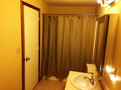 205 Millwright Dr, Nashua, NH 03063 - photo 4