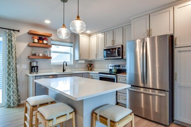 403 N Division St, Waunakee, WI 53597 - photo 6