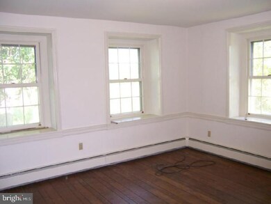 1039 Church Rd, East Greenville, PA 18041 - photo 3