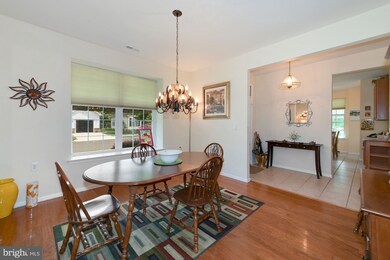 94 Warwick Way, Southampton, NJ 08088 - photo 5