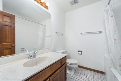 237 Cortez Ct, Naperville, IL 60563 - photo 5