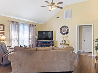 228 Victorian Lake Dr, Brunswick, GA 31525 - photo 6