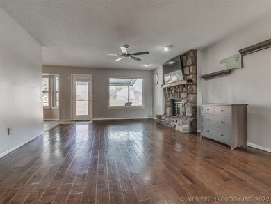 1412 W Kent St, Broken Arrow, OK 74012 - photo 5