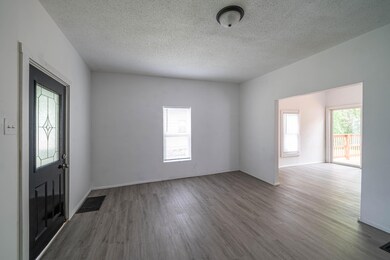 19 E Burnham St (2 of 15)
