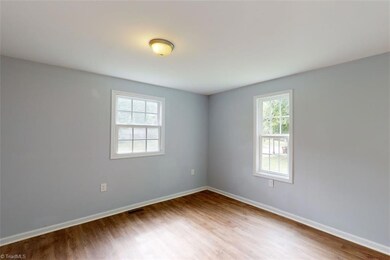 510 Walnut St, High Point, NC 27260 - photo 6