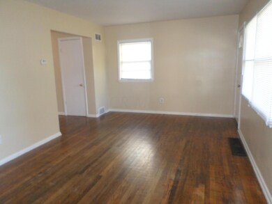 4055 Sexton Dr, Columbus, OH 43228 - photo 2