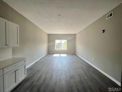 37 Old Trenton Rd unit 17, Cranbury, NJ 08512 - photo 3