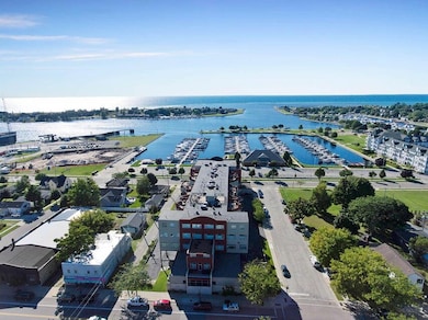 105 W Danaher St unit 201, Ludington, MI 49431 - photo 5