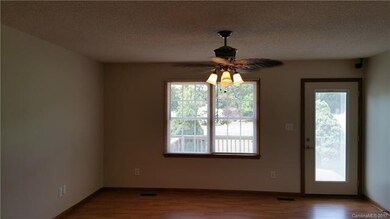 2107 Oklahoma Ct, Lincolnton, NC 28092 - photo 6