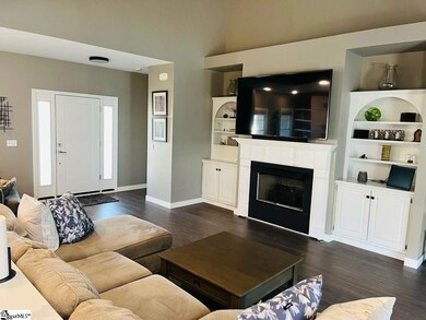 405 Wood River Way, Taylors, SC 29687 - photo 3