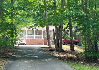 734 Breeze Hill Rd, Asheboro, NC 27203 - photo 2