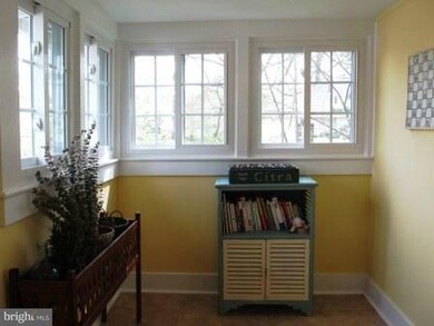 815 Islington St, Silver Spring, MD 20910 - photo 7