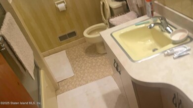 7 Foote Ave, Staten Island, NY 10301 - photo 7