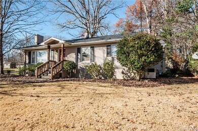 1105 Wood St, Statesville, NC 28677 - photo 2
