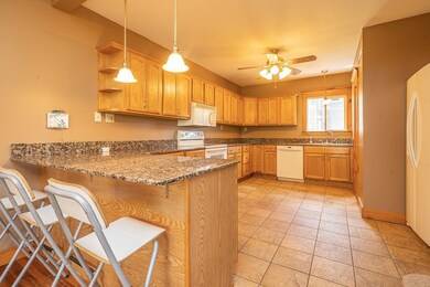 15 Melvin St, Chicopee, MA 01013 - photo 5