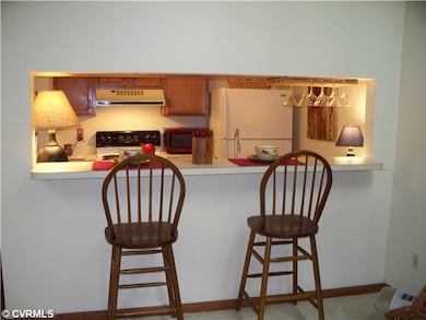 Kitchen - Breakfast Bar
