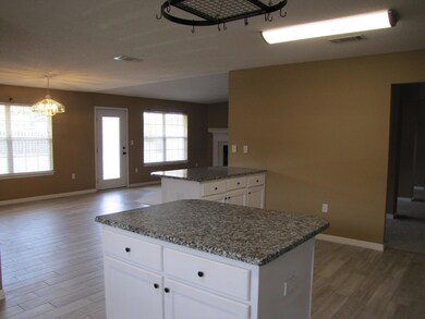 2121 Hagood Loop, Crestview, FL 32536 - photo 4