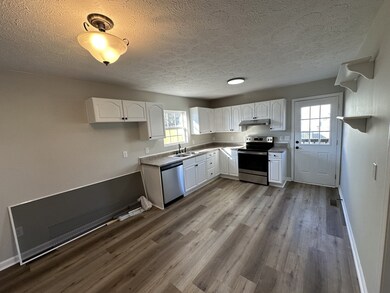 121 Oakdale St, Shelbyville, TN 37160 - photo 5