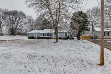 1416 Bradshaw Dr, Columbia, TN 38401 - photo 2