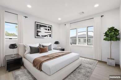 476 Lincoln Ave unit 2, Cliffside Park, NJ 07010 - photo 7