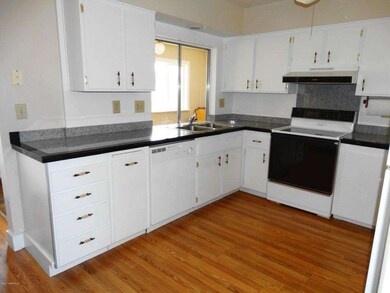 11114 W Desert Butte Dr, Sun City, AZ 85351 - photo 5