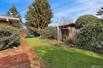 215 Upper Edmonds St, Edmonds, WA 98020 - photo 4