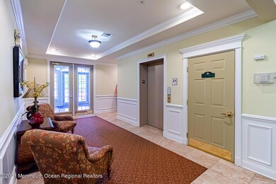 631 Sophee Ln Lakewood NJ-large-006-017-