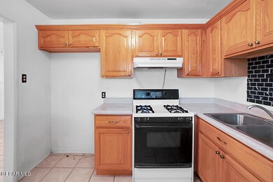 7828 Mustang Ave, El Paso, TX 79915 - photo 6