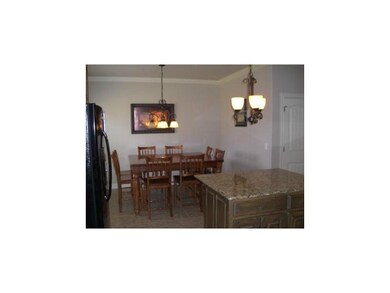 Dining Room. Perfect dining area for the family and holiday get togethers!