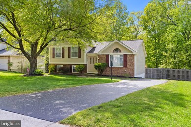 16136 Olmstead Ln, Woodbridge, VA 22191 - photo 2
