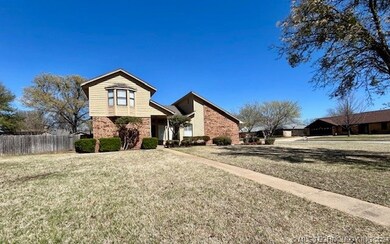 Front view of home