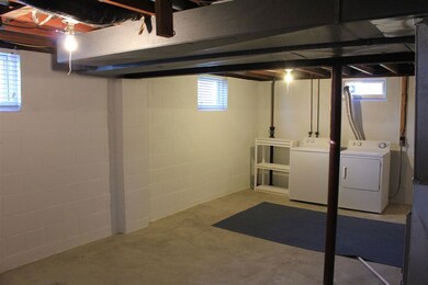 1912 Waterloo Rd, Cedar Falls, IA 50613 - photo 3