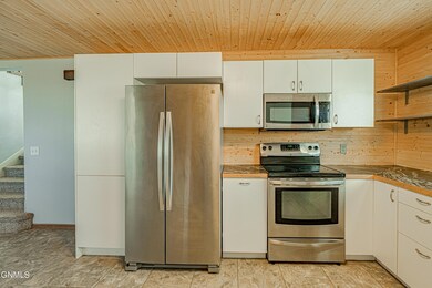 2420EAveC_00016