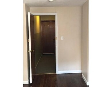 56 N Margin St unit 4R, Boston, MA 02113 - photo 2
