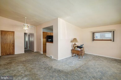 205 Dimarco Dr, Philadelphia, PA 19154 - photo 7