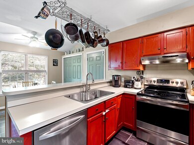 214 Dunsmore Dr, Newark, DE 19713 - photo 7