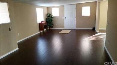 Entrance living room