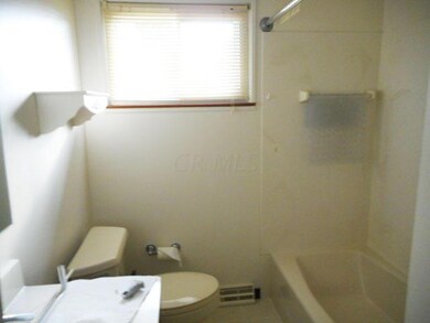 413 Bernhard Rd, Columbus, OH 43213 - photo 3