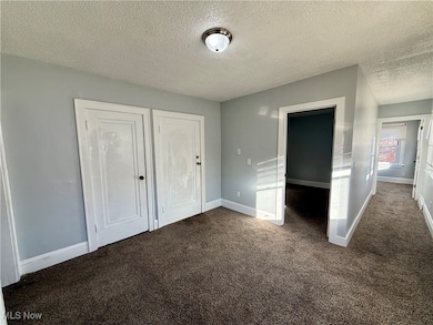 810 Thayer St unit 2, Akron, OH 44310 - photo 3