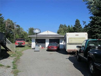 Parking Lot/Garage