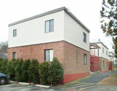 336 Killingly St unit I, Providence, RI 02909 - photo 4