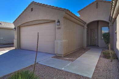 1541 E Lark St-5
