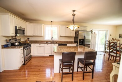 Granite counter tops SS appliances