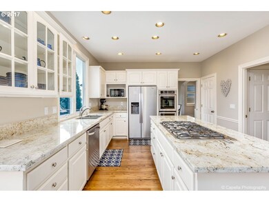 17519 Brookhurst Dr, Lake Oswego, OR 97034 - photo 5