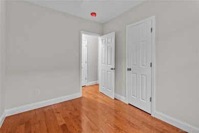 14209 45th Ave, Flushing, NY 11355 - photo 5